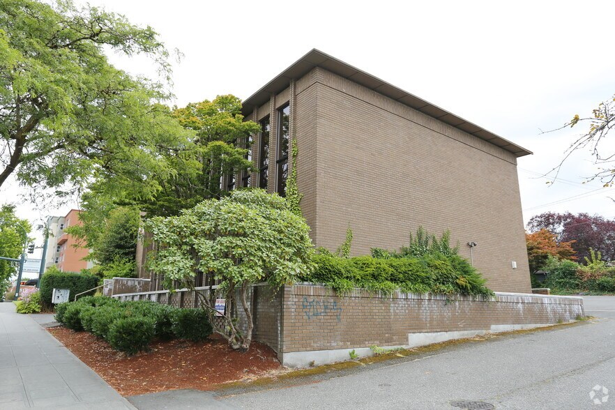 More Photos Of 1712 Pacific Ave, Everett Office For Lease