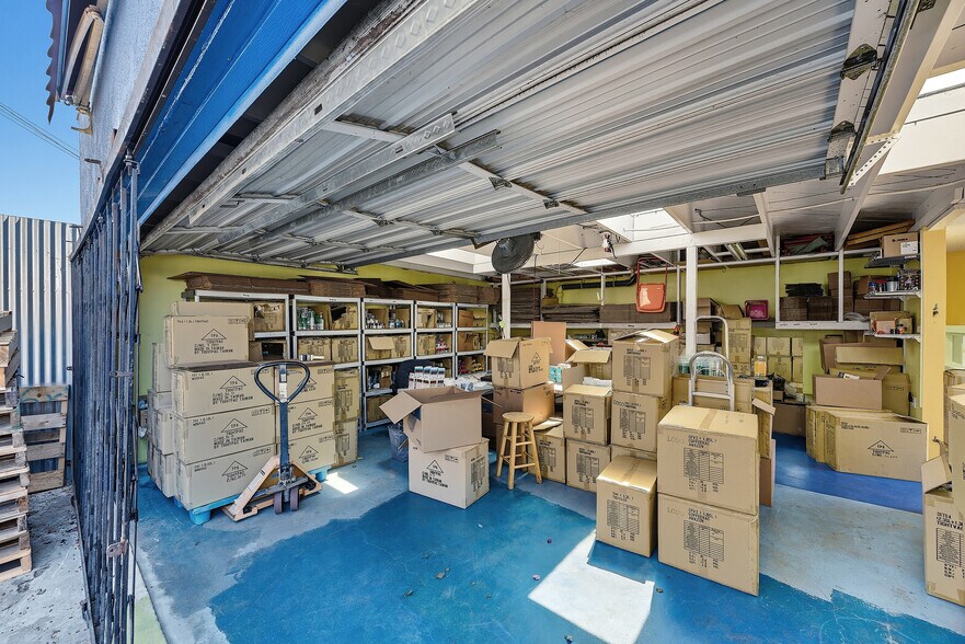 More Photos Of 1696 Centinela Ave, Inglewood Storefront Retail Residential For Sale