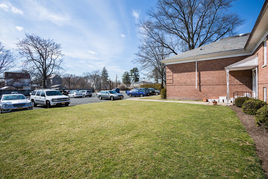 More Photos Of 1020-1030 Park Ave, Plainfield Medical For Sale