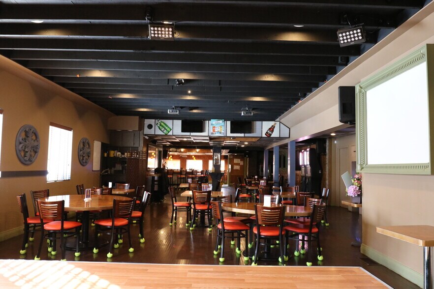 More Photos Of 1730 Goodman St, Rochester Bar For Sale