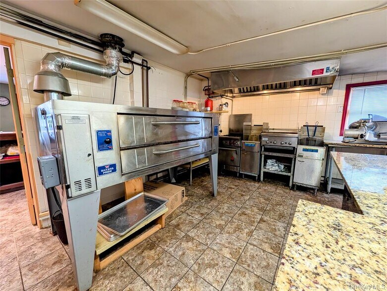 More Photos Of 5981 Route 44/55, Kerhonkson Storefront Retail Residential For Sale