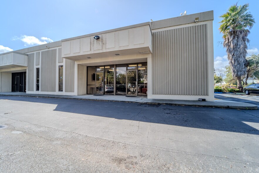 Primary Photo Of 1296-1306 Reamwood Ave, Sunnyvale Flex For Lease