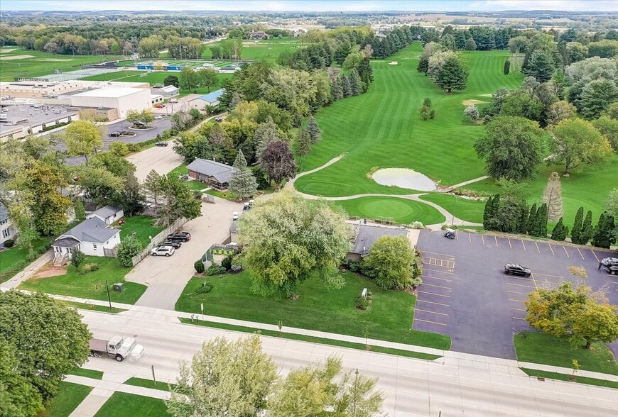 More Photos Of 800 S Main St, Lake Mills Golf Course Driving Range For Sale