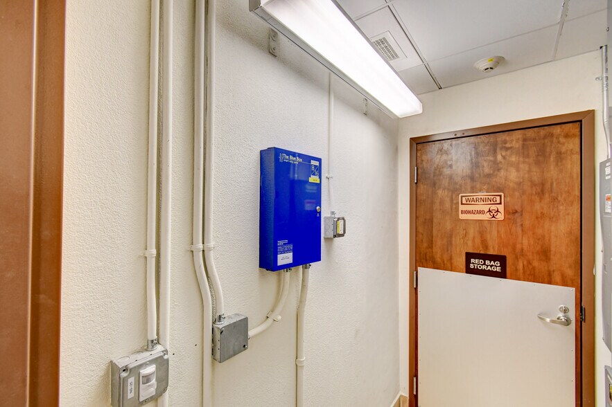 More Photos Of 2314 Seacrest Blvd, Boynton Beach Medical For Lease