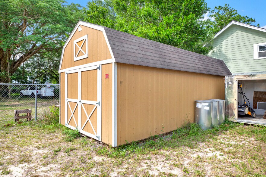 More Photos Of 648 S Commerce Ave, Sebring Freestanding For Sale