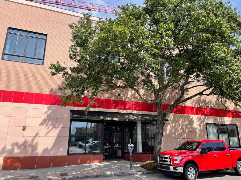 More Photos Of 517 King St, Charleston Apartments For Lease