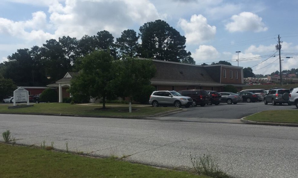More Photos Of 2409 Sportsman Dr, Phenix City Office For Sale