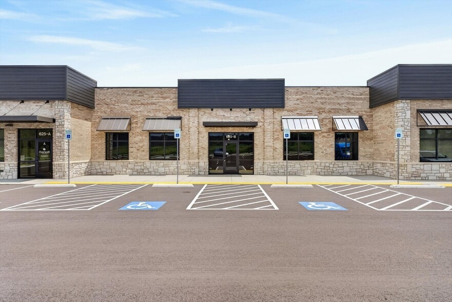 More Photos Of 625 Hornbuckle Rd, Clarksville Healthcare For Lease