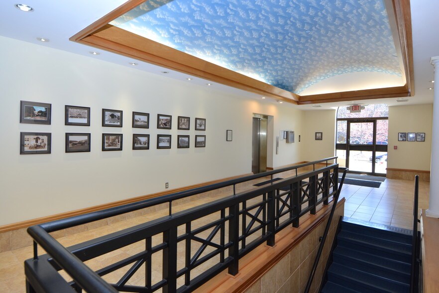 More Photos Of 225 N Main St, Bristol Coworking Space