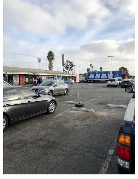 Primary Photo Of 1954-1984 N Ventura Rd, Oxnard Convenience Store For Sale