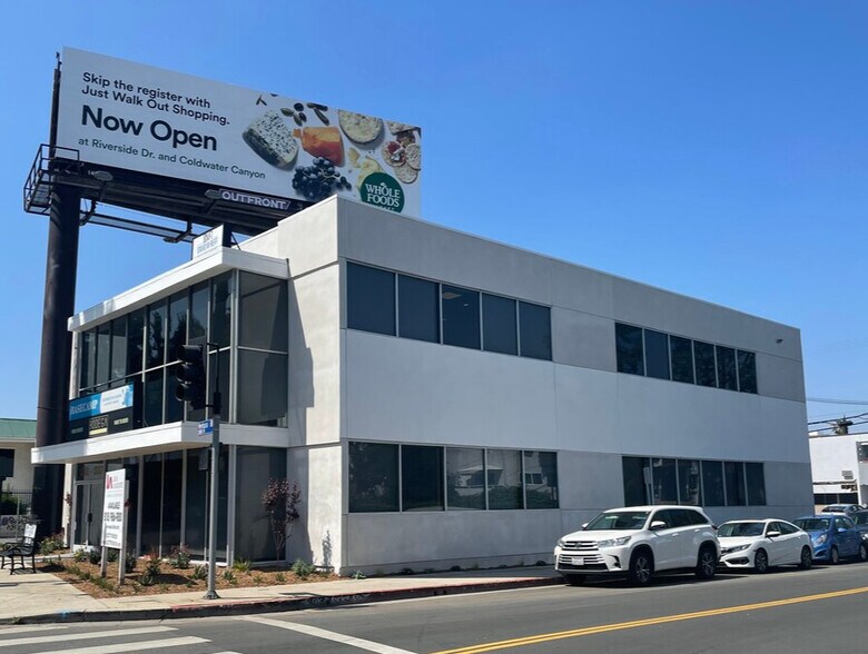 More Photos Of 13103-13107 Ventura Blvd, Studio City Loft Creative Space For Lease