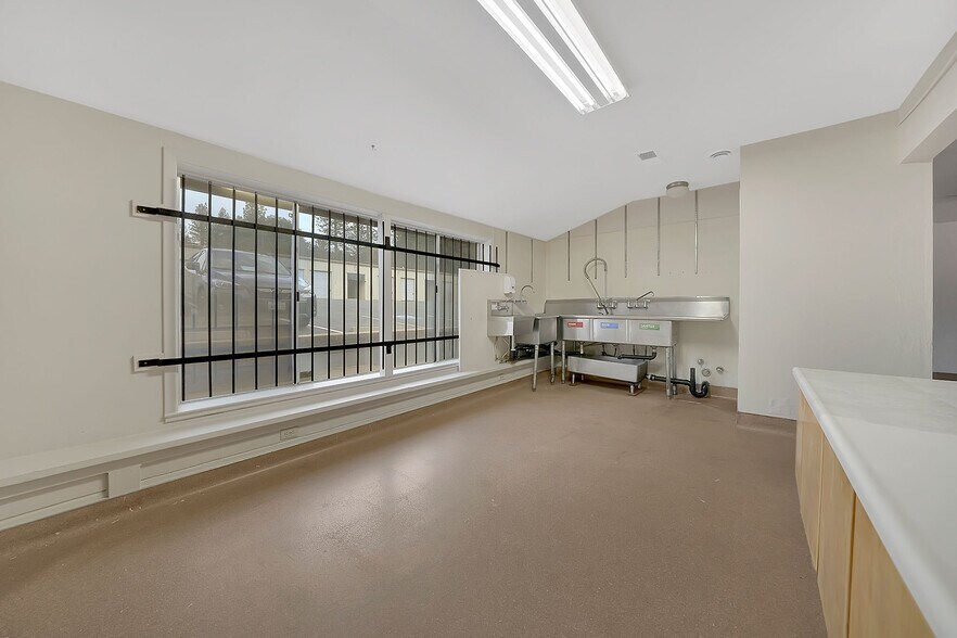 More Photos Of 19881 State Highway 88, Pine Grove Office Residential For Sale