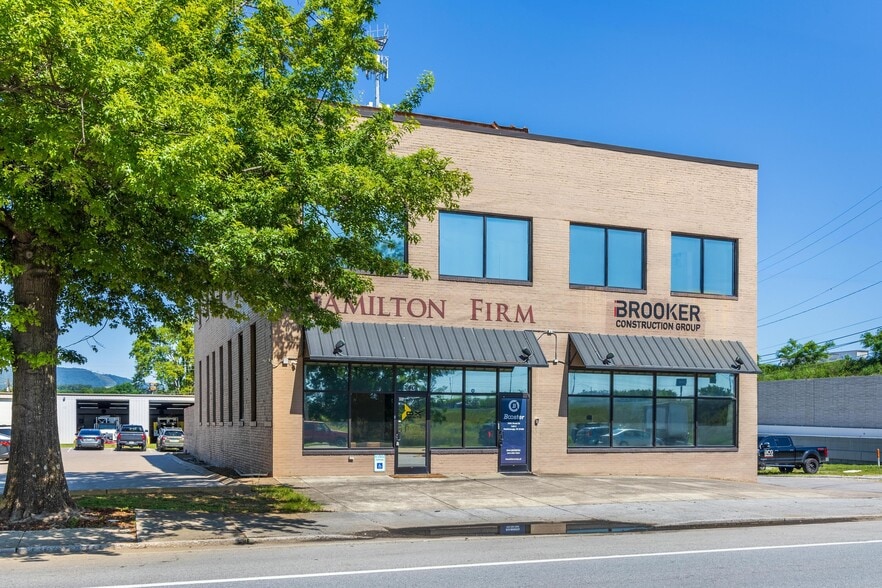 More Photos Of 2401 Broad Street, Chattanooga Office For Sale