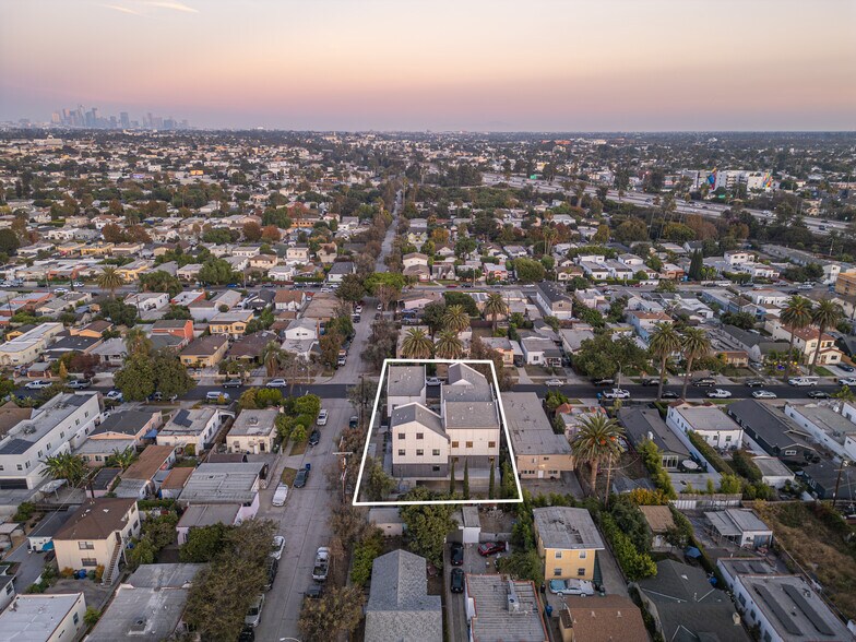 More Photos Of 2301 S Cloverdale Ave, Los Angeles Apartments For Sale
