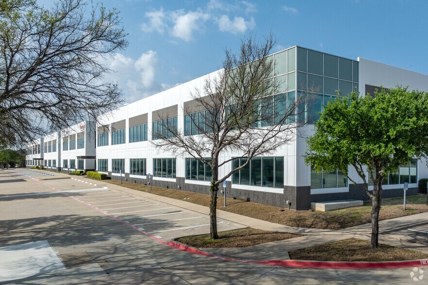 More Photos Of 7979 N Belt Line Rd, Irving Office For Lease
