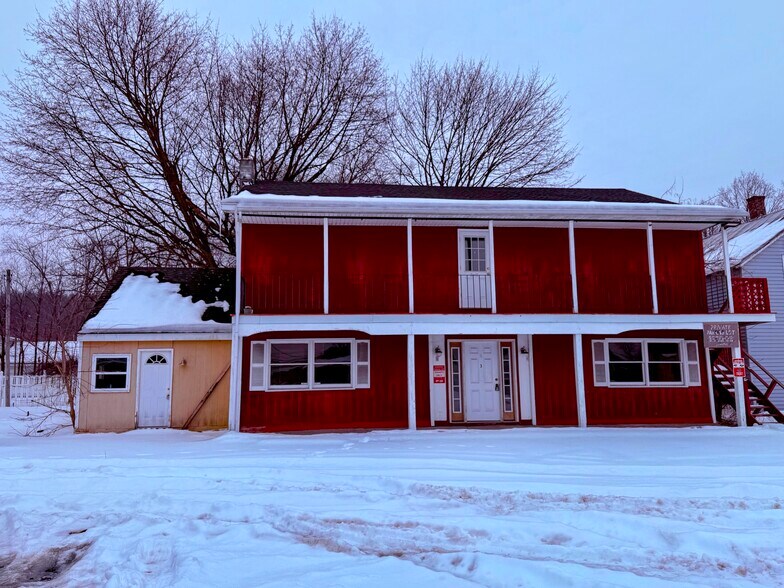 More Photos Of 6 Church St, Nassau Apartments For Sale