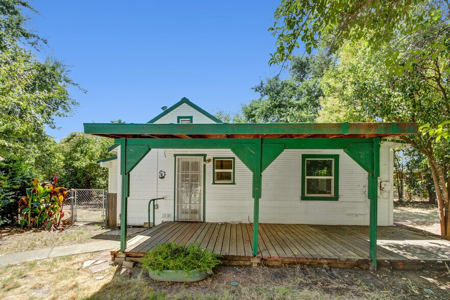 More Photos Of 4833 College Oak Dr, Sacramento Multifamily For Sale