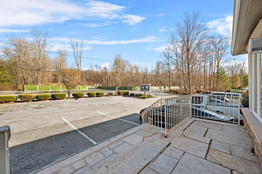 More Photos Of 1195 State Route 208, Monroe Unknown For Lease