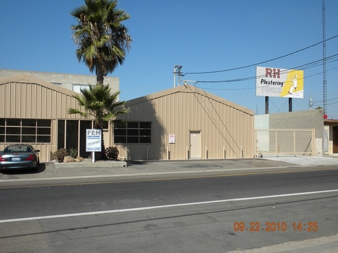 More Photos Of 8140 Center St, La Mesa Warehouse For Lease