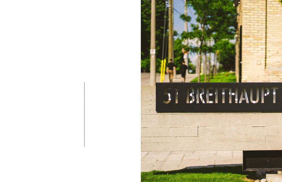 More Photos Of 51 Breithaupt St, Kitchener Office For Lease