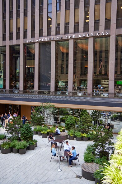 More Photos Of 1221 Avenue of the Americas, New York Office For Lease