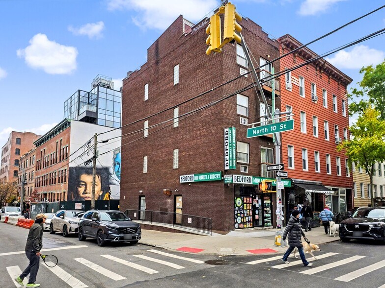 More Photos Of 127 Bedford Ave, Brooklyn Storefront Retail Office For Lease