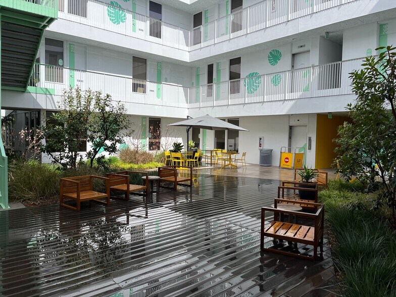 More Photos Of 11340 W Olympic Blvd, Los Angeles Office For Lease