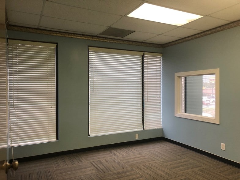 More Photos Of 6139-6141 Oakbrook Pky, Norcross Office For Lease