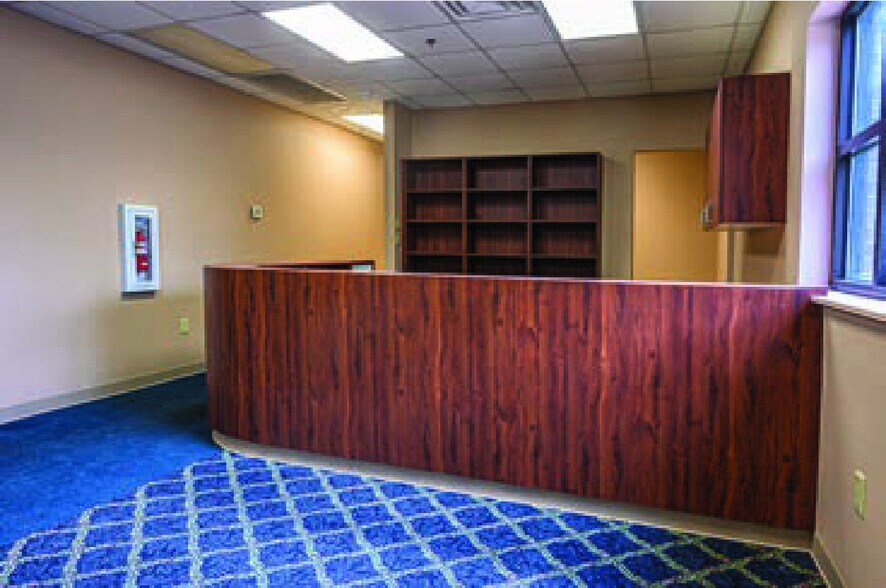 More Photos Of 2349 SW Danville Rd, Decatur Medical For Lease