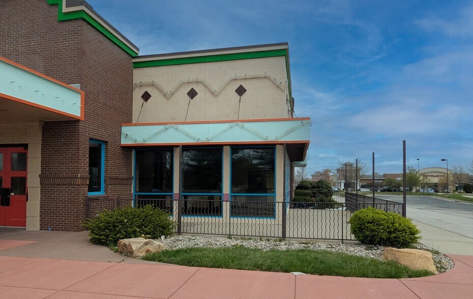 More Photos Of 1800 NW Chipman Rd, Lee's Summit Restaurant For Lease