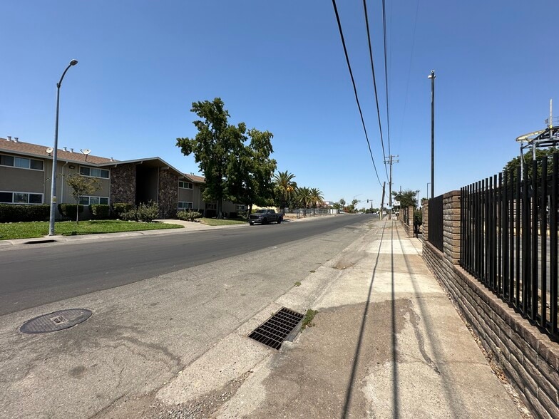 More Photos Of 5139 Hillsdale blvd, Sacramento Land For Sale