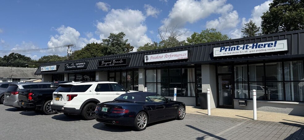 More Photos Of 177-185 Jerusalem Ave, Massapequa Storefront For Lease