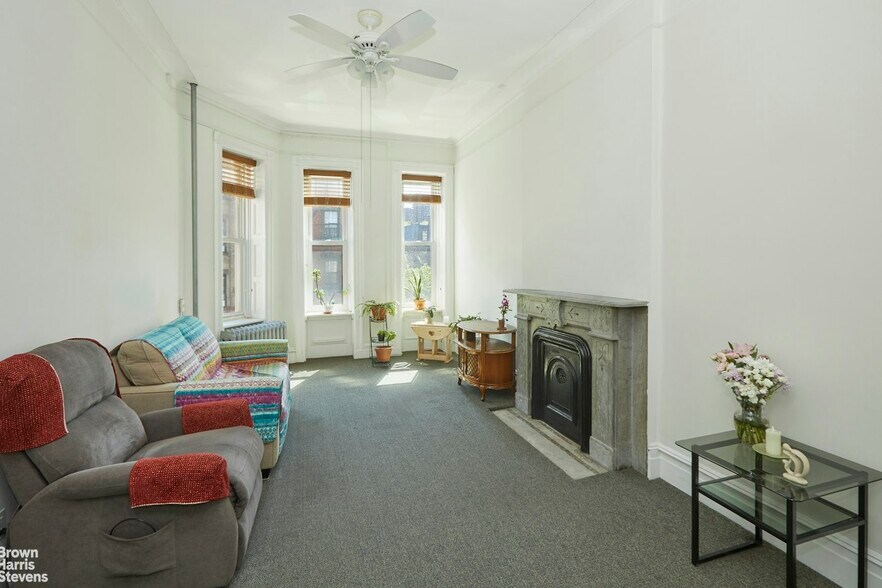 More Photos Of 475 E 115th St, New York Flex For Sale