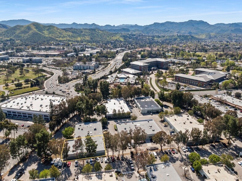 More Photos Of 31119 Via Colinas, Westlake Village Light Manufacturing For Sale
