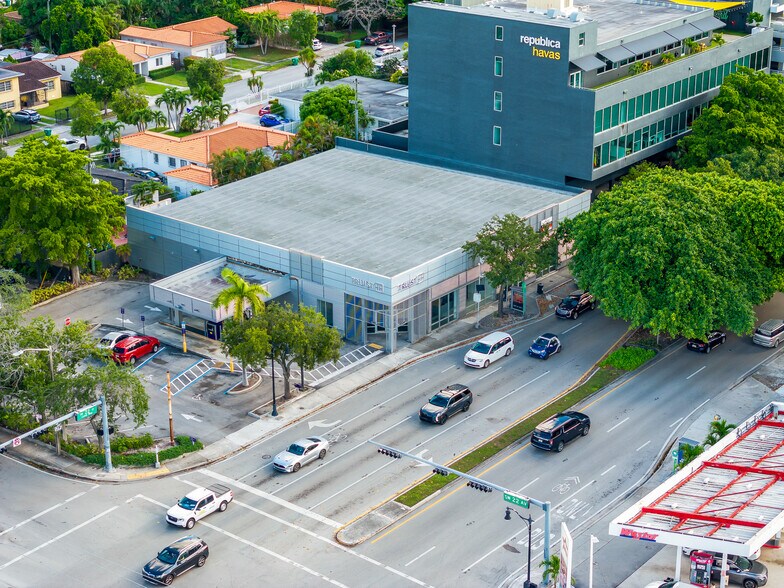 More Photos Of 2155 SW 22nd St, Miami Office For Lease