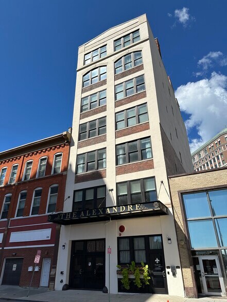 More Photos Of 510 Washington St, Buffalo Apartments For Sale