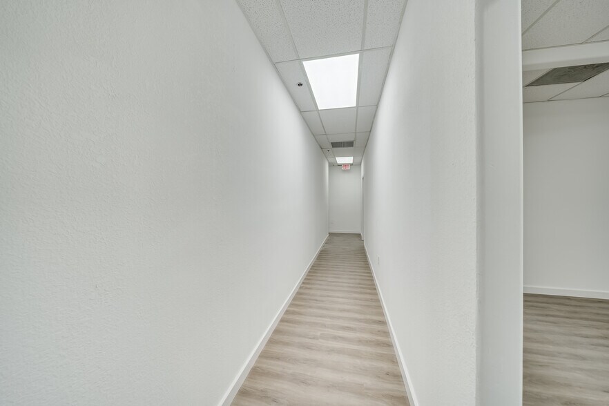 More Photos Of 7500 NW 25th St, Miami Warehouse For Lease