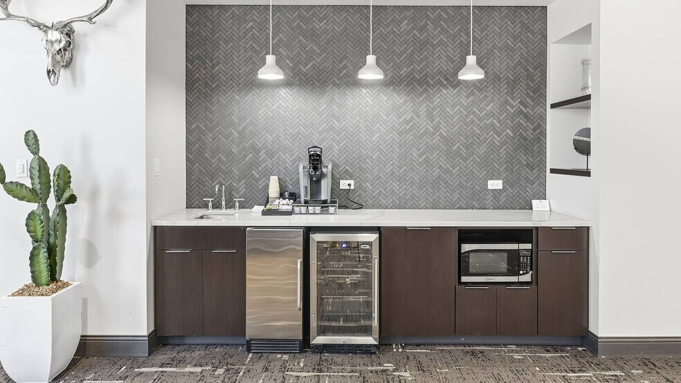 More Photos Of 919 Congress Ave, Austin Office For Lease