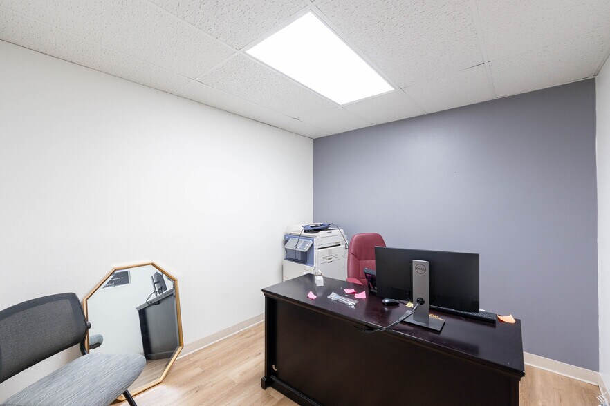 More Photos Of 5995-5997 Brockton Ave, Riverside Medical For Sale