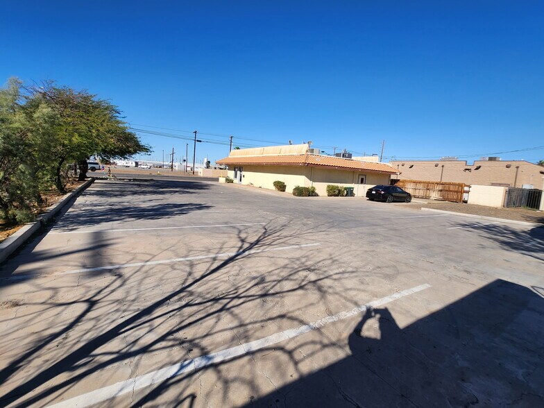 More Photos Of 445 E Main St, El Centro Restaurant For Sale