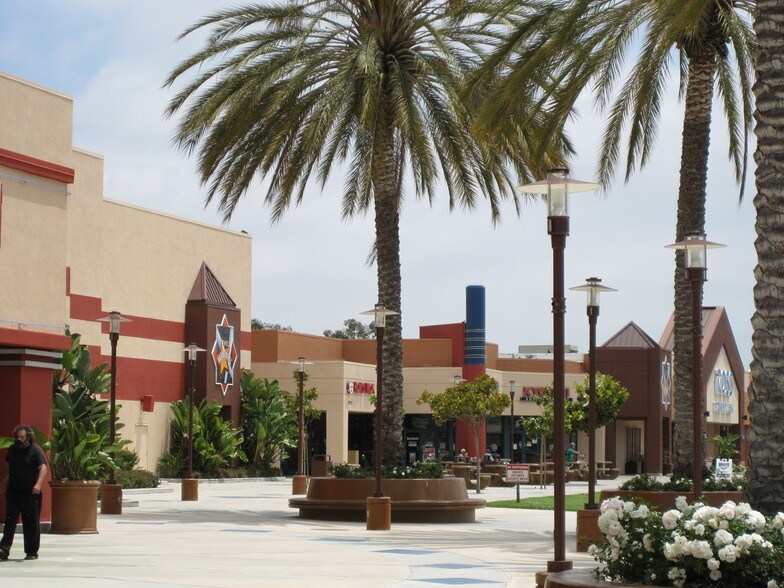 96359939 Chapman Ave, Garden Grove, CA 92841 Retail For Lease