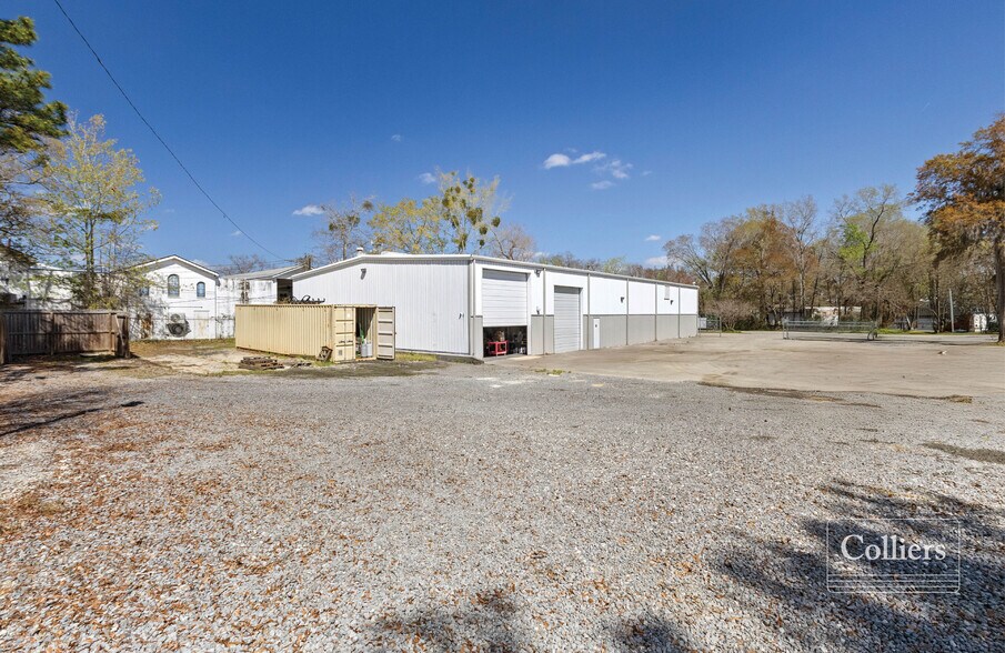 More Photos Of 7329 Spa Rd, Charleston Warehouse For Sale