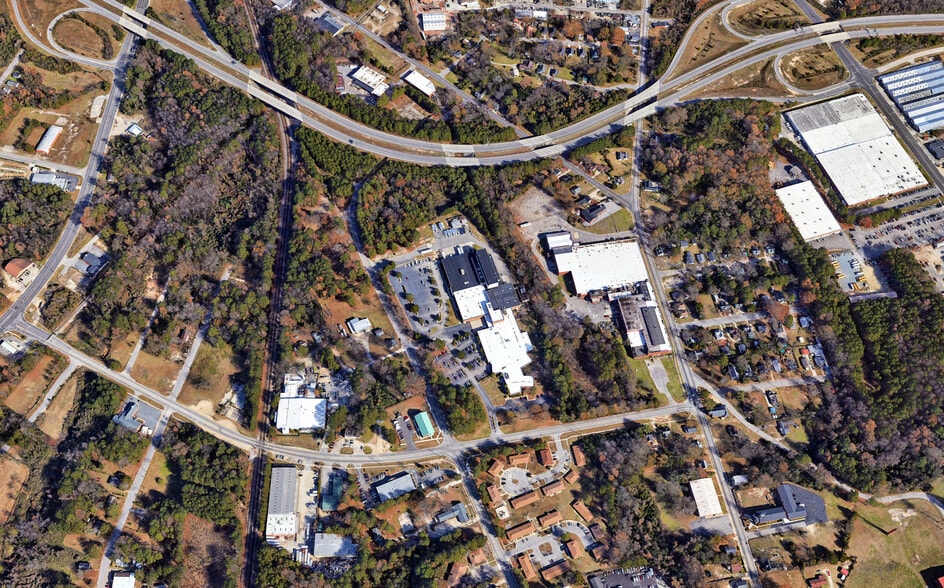 More Photos Of 458 Whitfield St, Fayetteville Warehouse For Lease