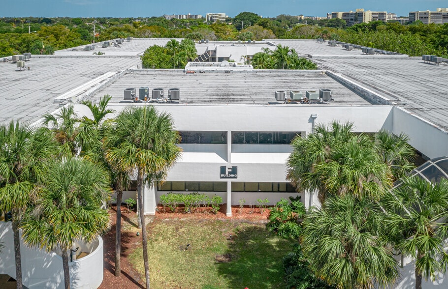 More Photos Of 4300 N University Dr, Lauderhill Office For Sale