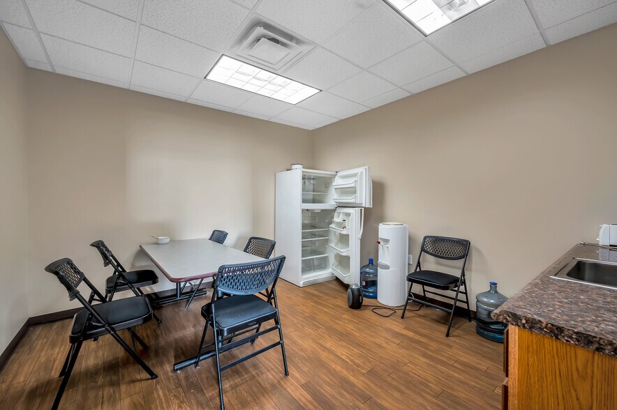 More Photos Of 373 High St, Wilkes Barre Manufacturing For Lease