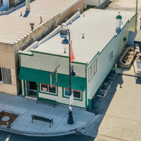 Primary Photo Of 6737 Roosevelt Rd, Berwyn Storefront Retail Office For Lease