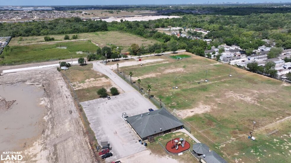 More Photos Of 11225 Forbes Rd, Houston Land For Sale