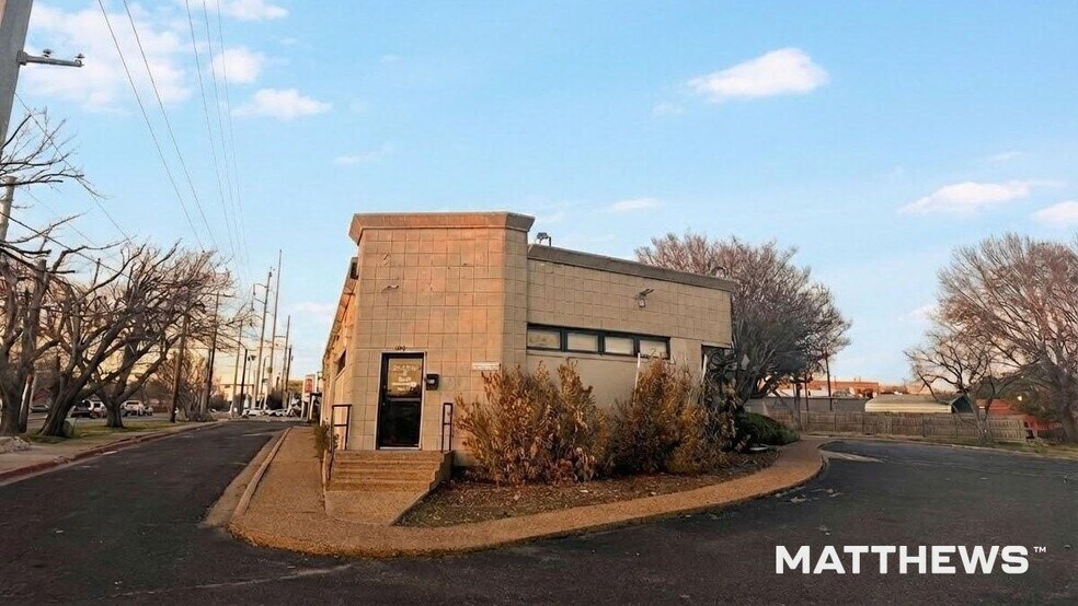 More Photos Of 410 N Shiloh Rd, Garland Medical For Sale