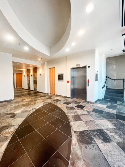 More Photos Of 34225 N 27th Dr, Phoenix Office For Lease