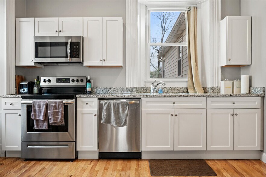 More Photos Of 72 3rd St, Bangor Apartments For Sale